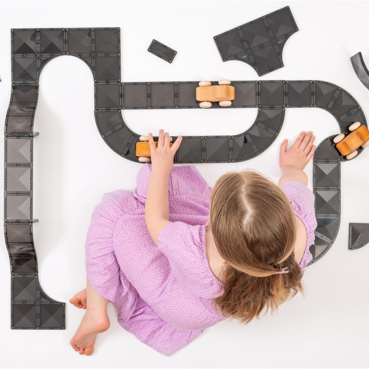 CONNETIX 48-Piece Magnetic Tile Roads Creative Building Set